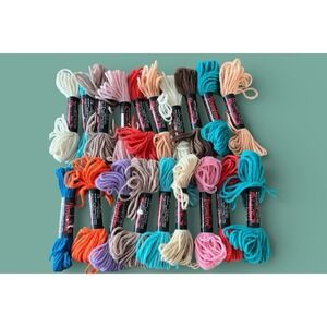 Coats & Clark Persian Type Yarn Needlepoint Crewel Acrylic Lot Of 19 Multicolor